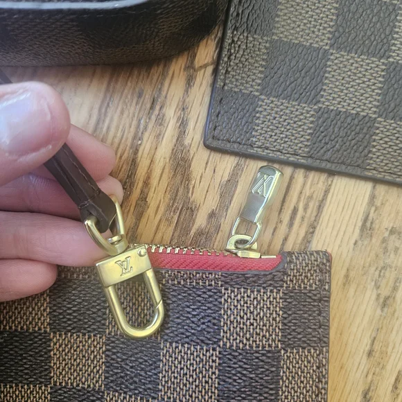 Checkered Brown Designer Handbag Set - Picture 13 of 13